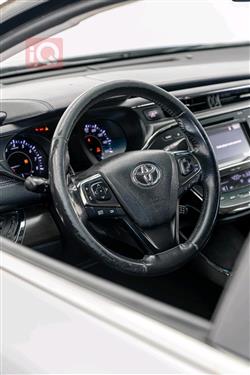 تويوتا أفالون